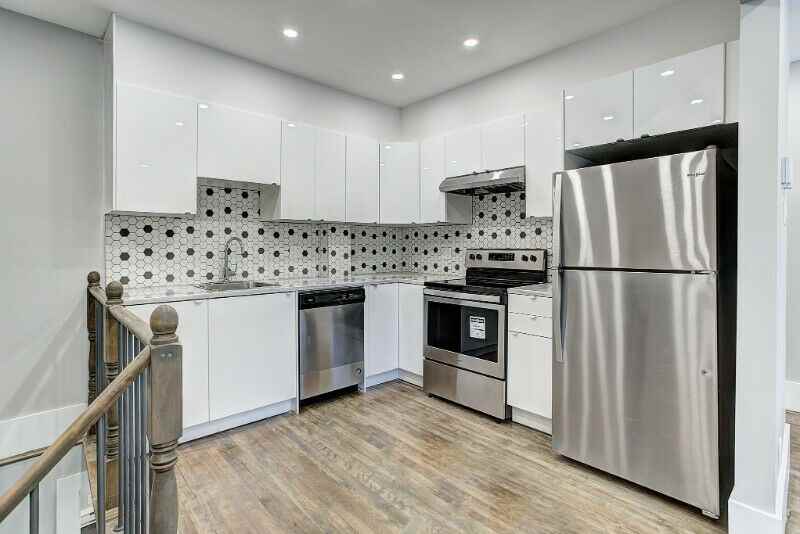 623 Woodland - Photo 3 of 50