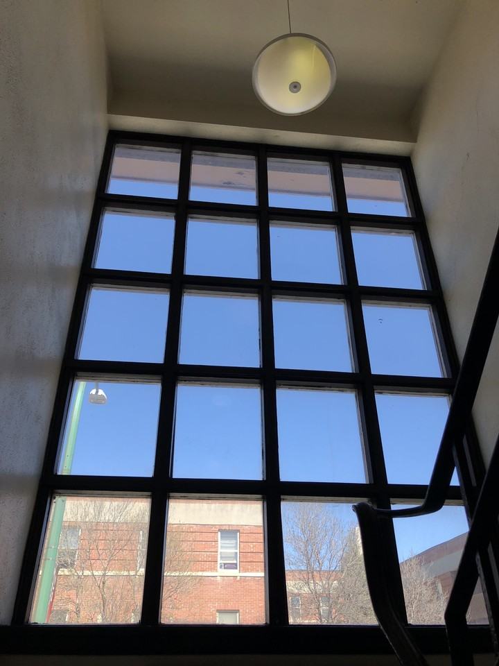 Henshire Apartments - Photo 3 of 11