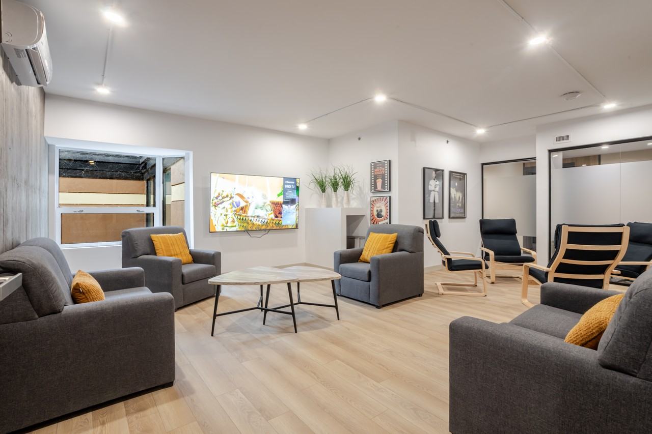 Utopia - Dorval - Photo 7 of 10