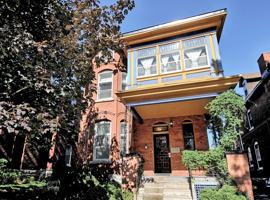 featured image of 503 Maclaren St