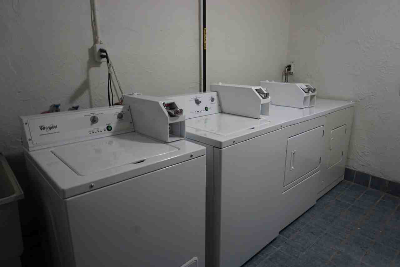 729 Cooper St. - Photo 3 of 4