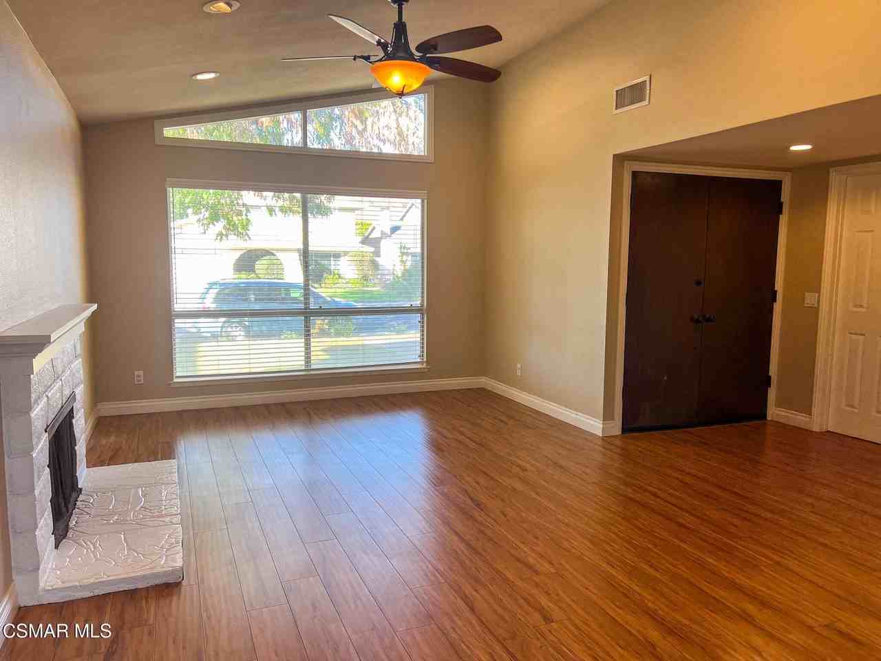 5458 Softwind Way - Photo 4 of 31