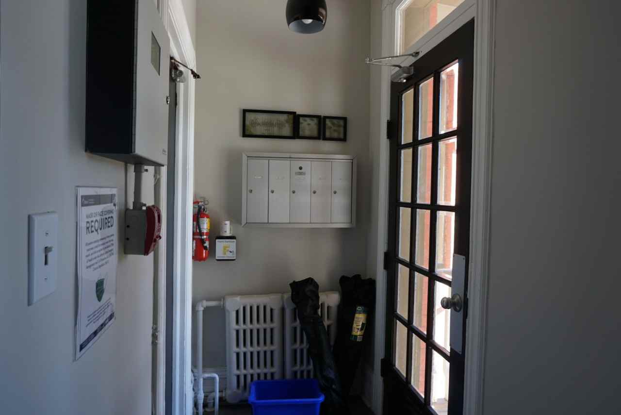 289 McLeod Street - Photo 2 of 4