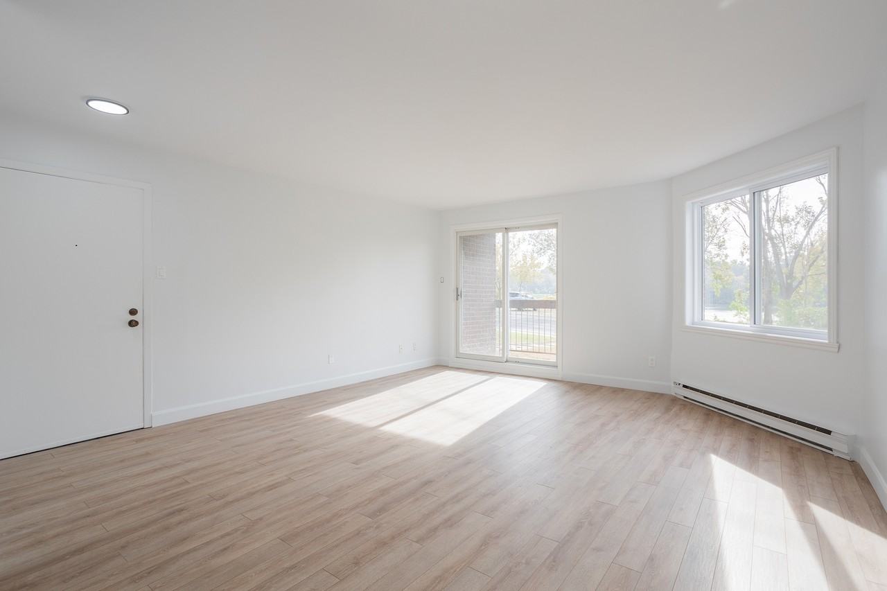 25-35 Chemin Richelieu - Photo 3 of 15