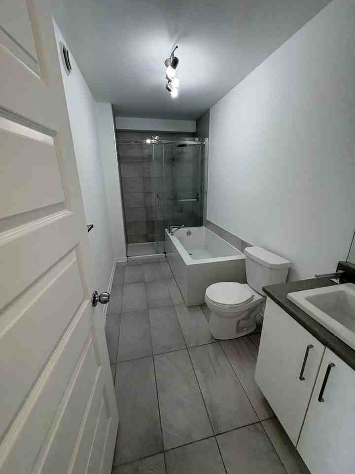 139 BRITANNIA - Photo 4 of 7