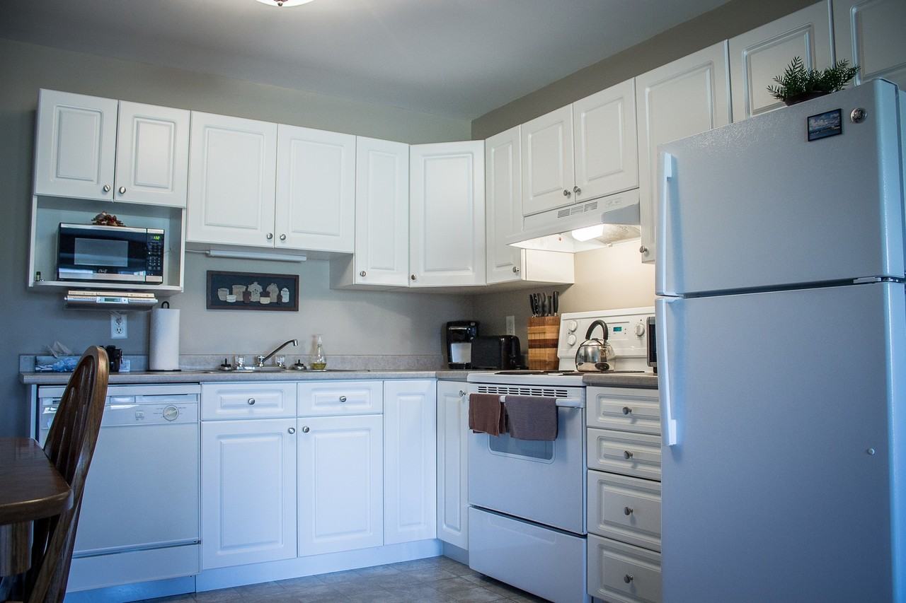 112 Murphy - Photo 4 of 18