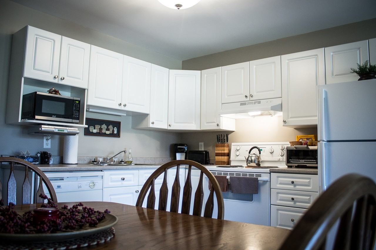 112 Murphy - Photo 5 of 18