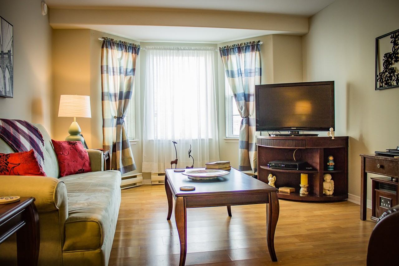 112 Murphy - Photo 6 of 18