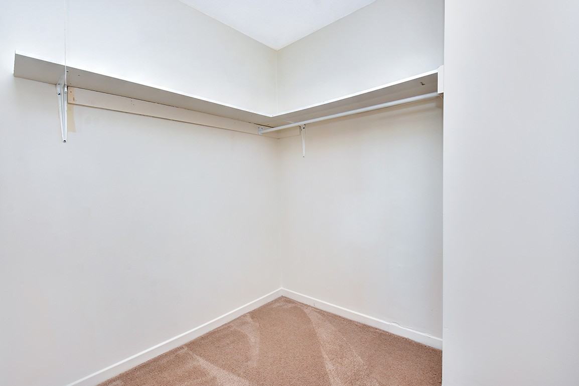 456 McArthur Avenue Apartments - Photo 2 of 9