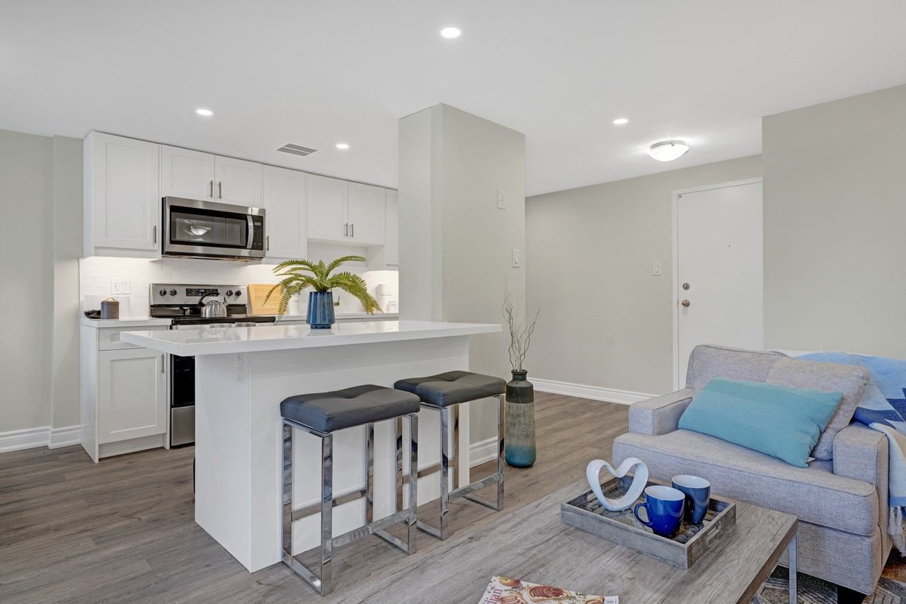 55 Woolley Street - Photo 2 of 12