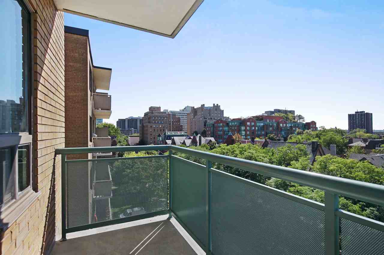 151 St. George - Photo 4 of 9