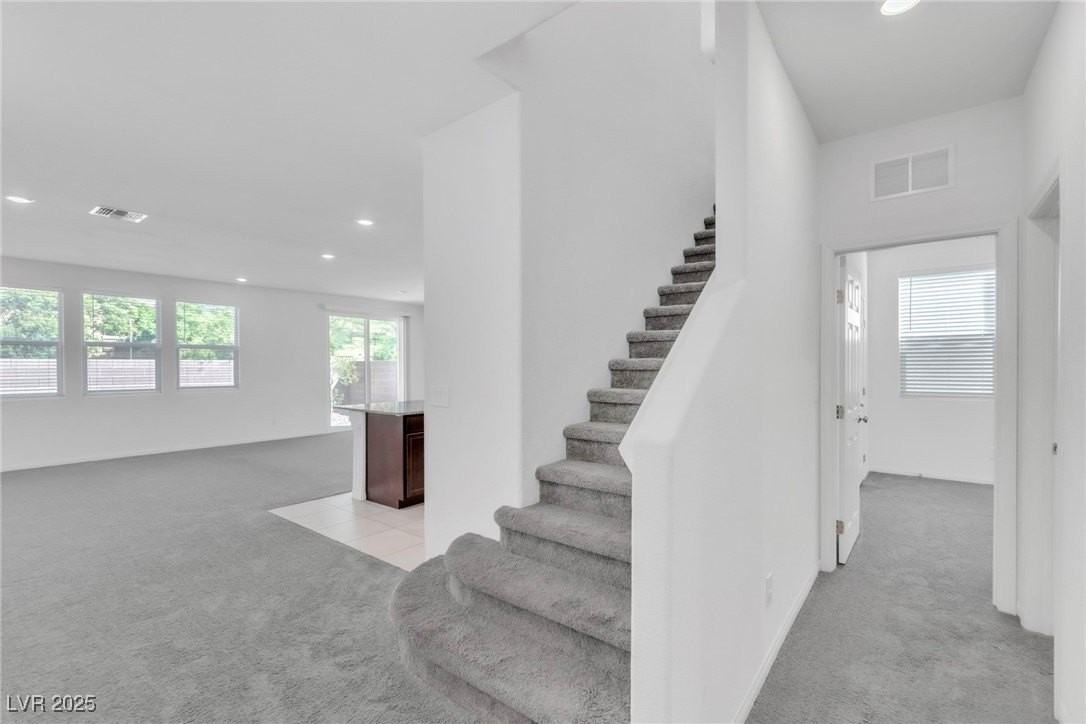 7280 Saxby Ave - Photo 5 of 48