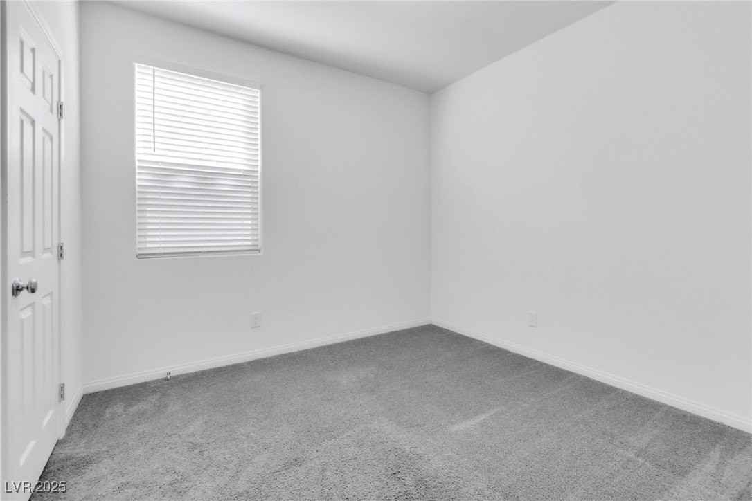 7280 Saxby Ave - Photo 6 of 48