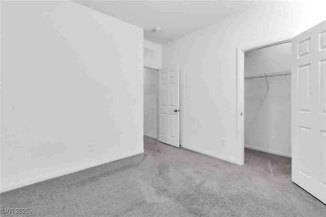 7280 Saxby Ave - Photo 7 of 48