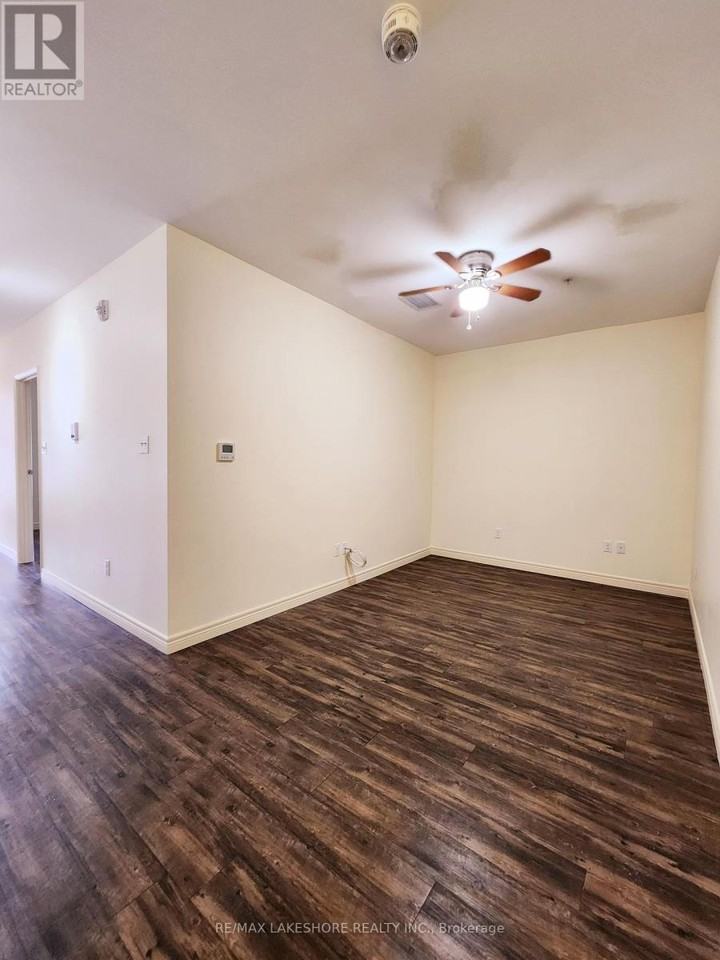 38 Walton Street - Photo 2 of 7