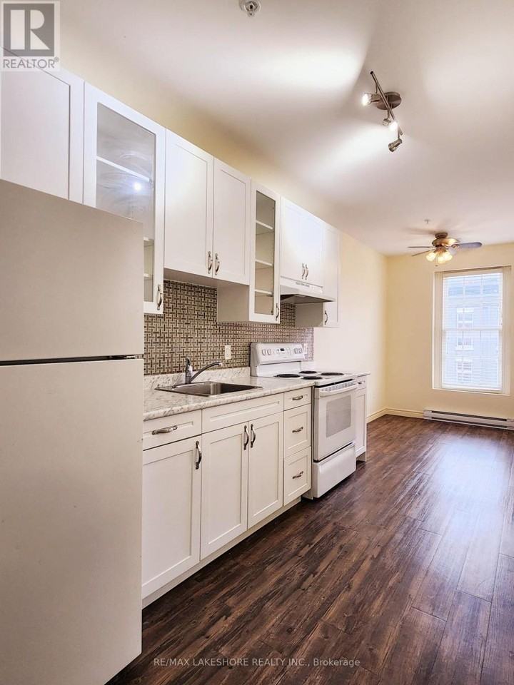 38 Walton Street - Photo 3 of 7