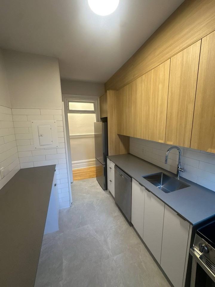 Maclaren & Macdonald - Photo 4 of 20