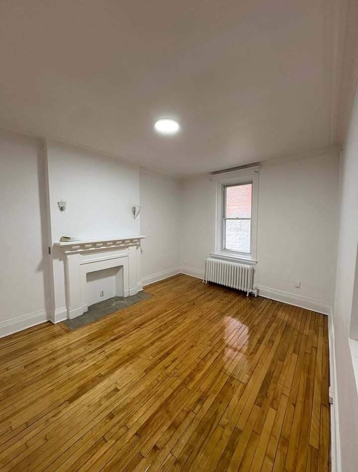 225 Melville - Photo 4 of 26