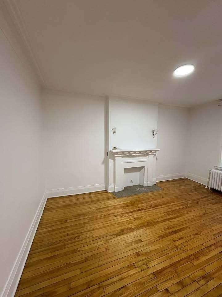 225 Melville - Photo 6 of 26