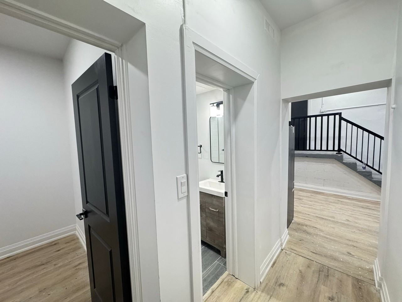 32 PRICE AVE - Photo 3 of 50