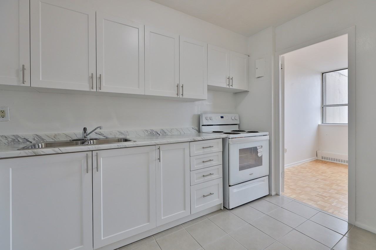 2089 & 2099 Lawrence Ave. W. - Photo 4 of 42