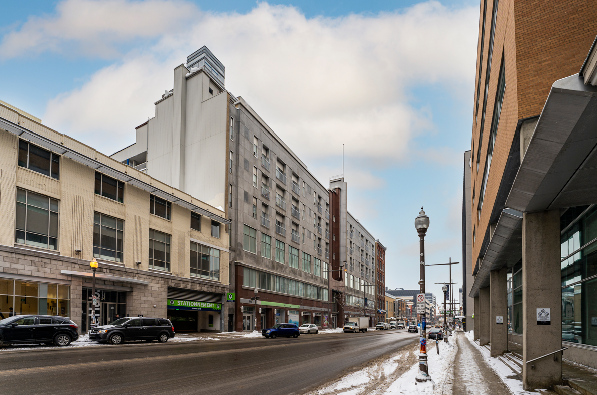 540 Charest Est - Photo 4 of 25