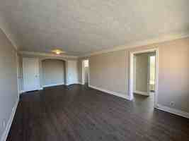 featured image of 8 East 36th St