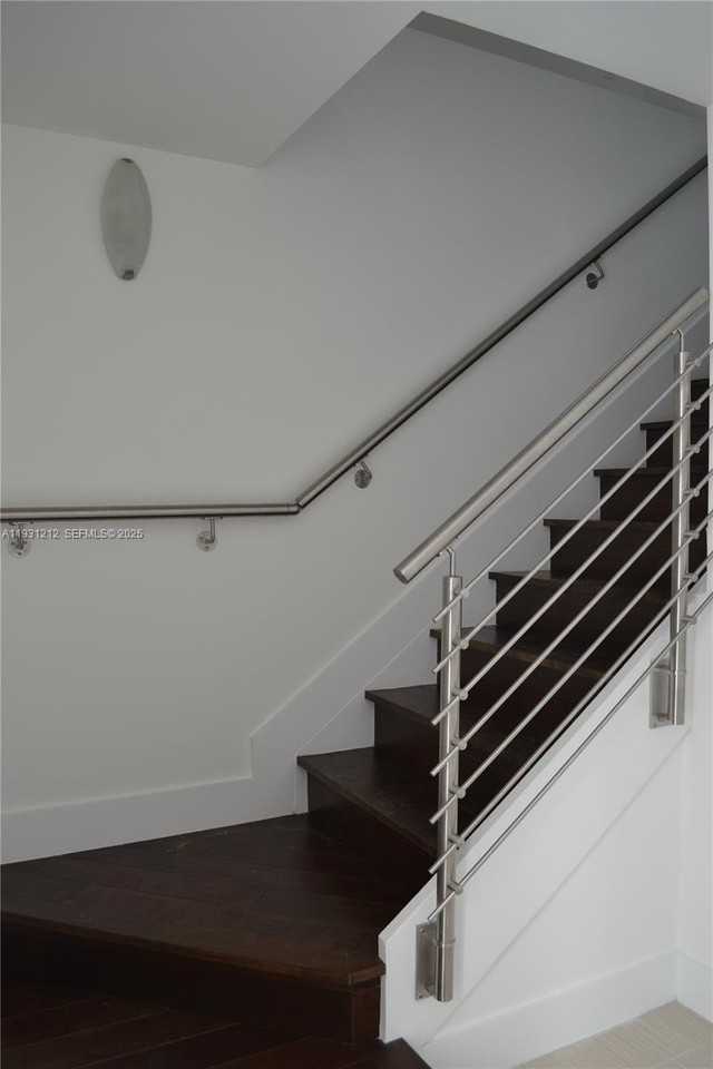 3310 Nw 91st Ave - Photo 3 of 29