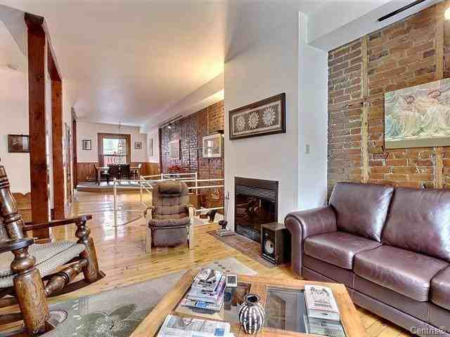 3639 Rue Clark - Photo 2 of 12