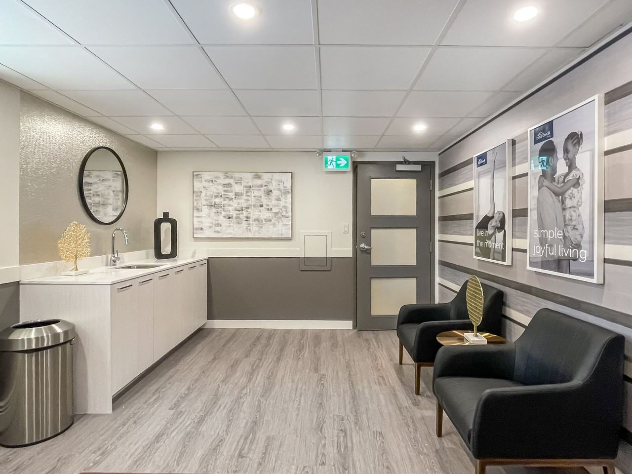 Willow Park Gardens - Photo 3 of 19