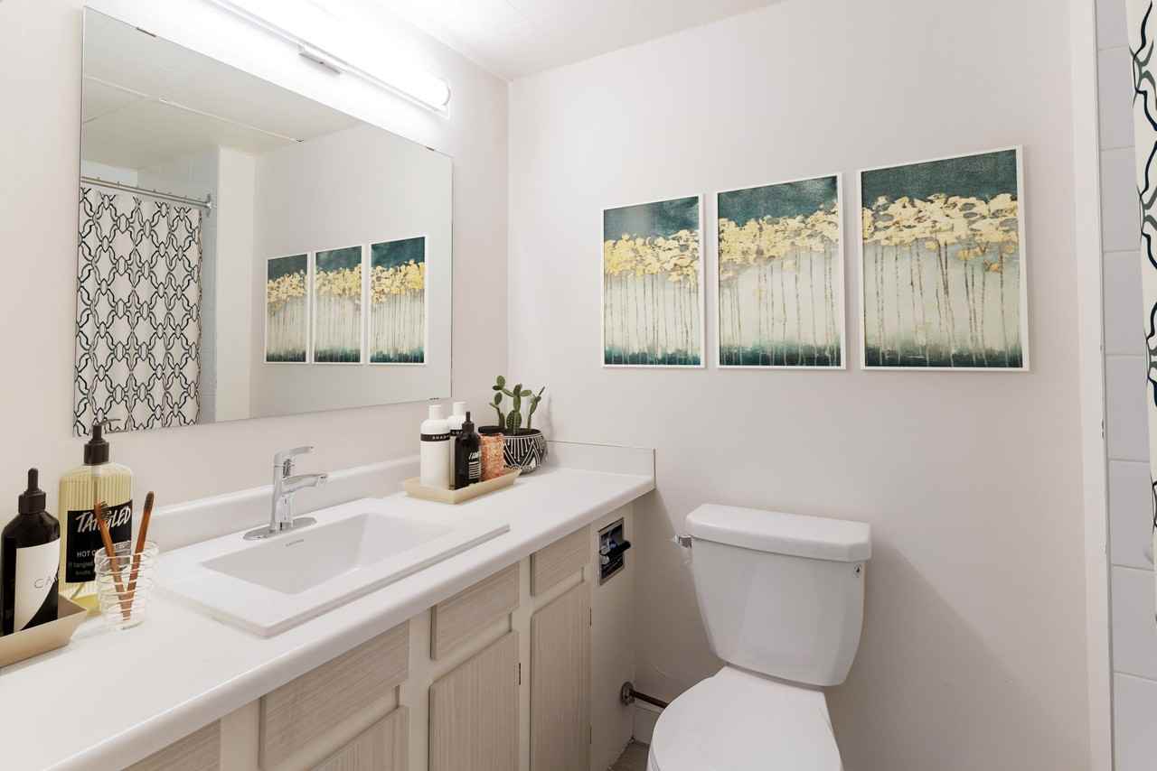 Saratoga Tower - Photo 5 of 12