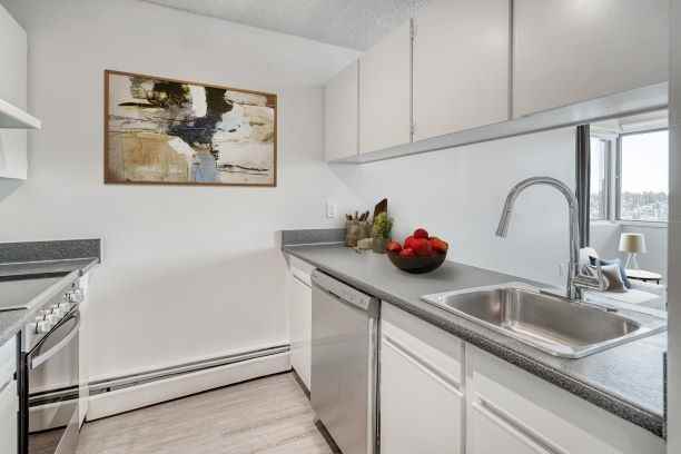 Royal Park Plaza - Photo 5 of 16