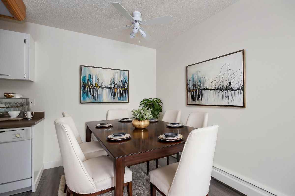 The Granada - Photo 2 of 7