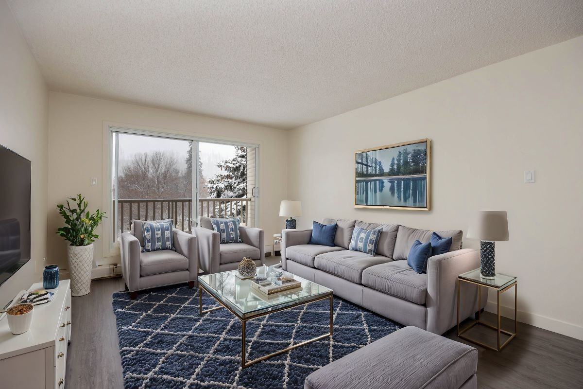 The Granada - Photo 4 of 7