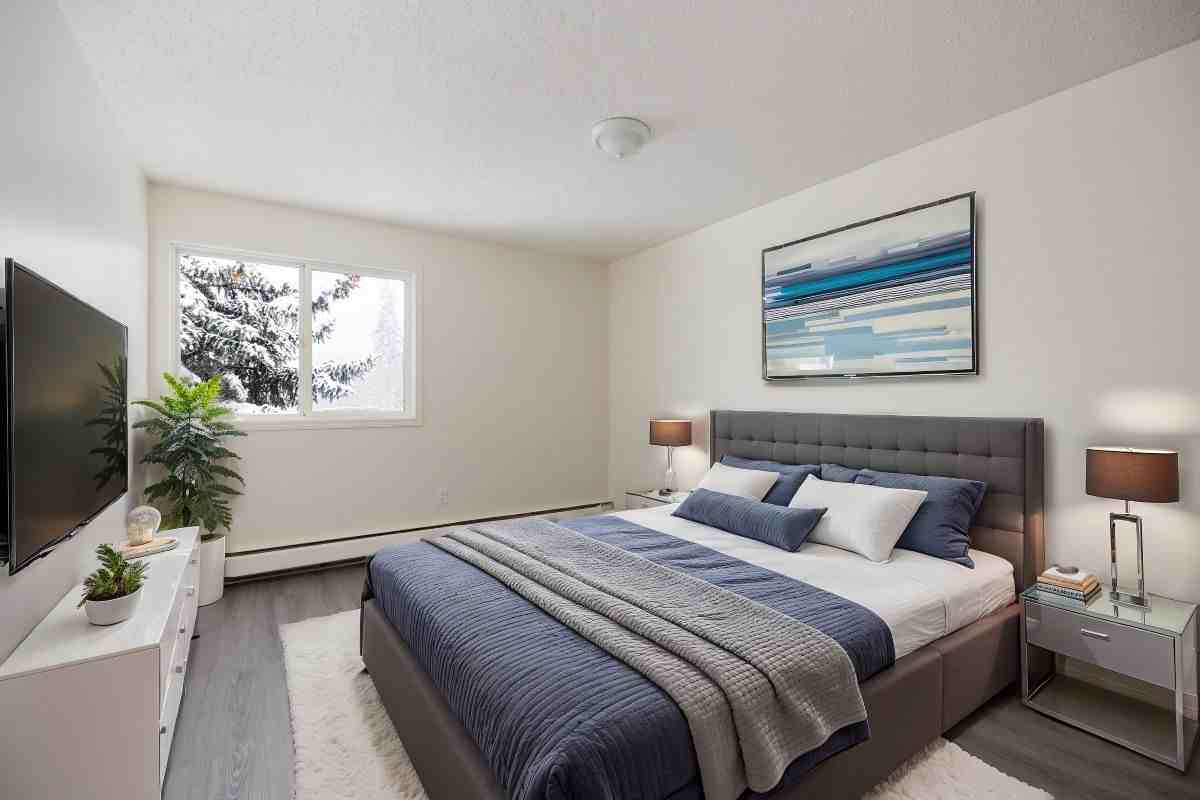 The Granada - Photo 5 of 7