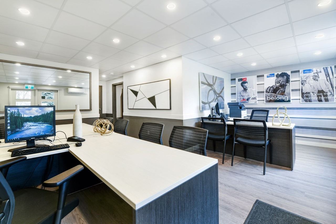 Lakeview Apartments - Photo 3 of 16