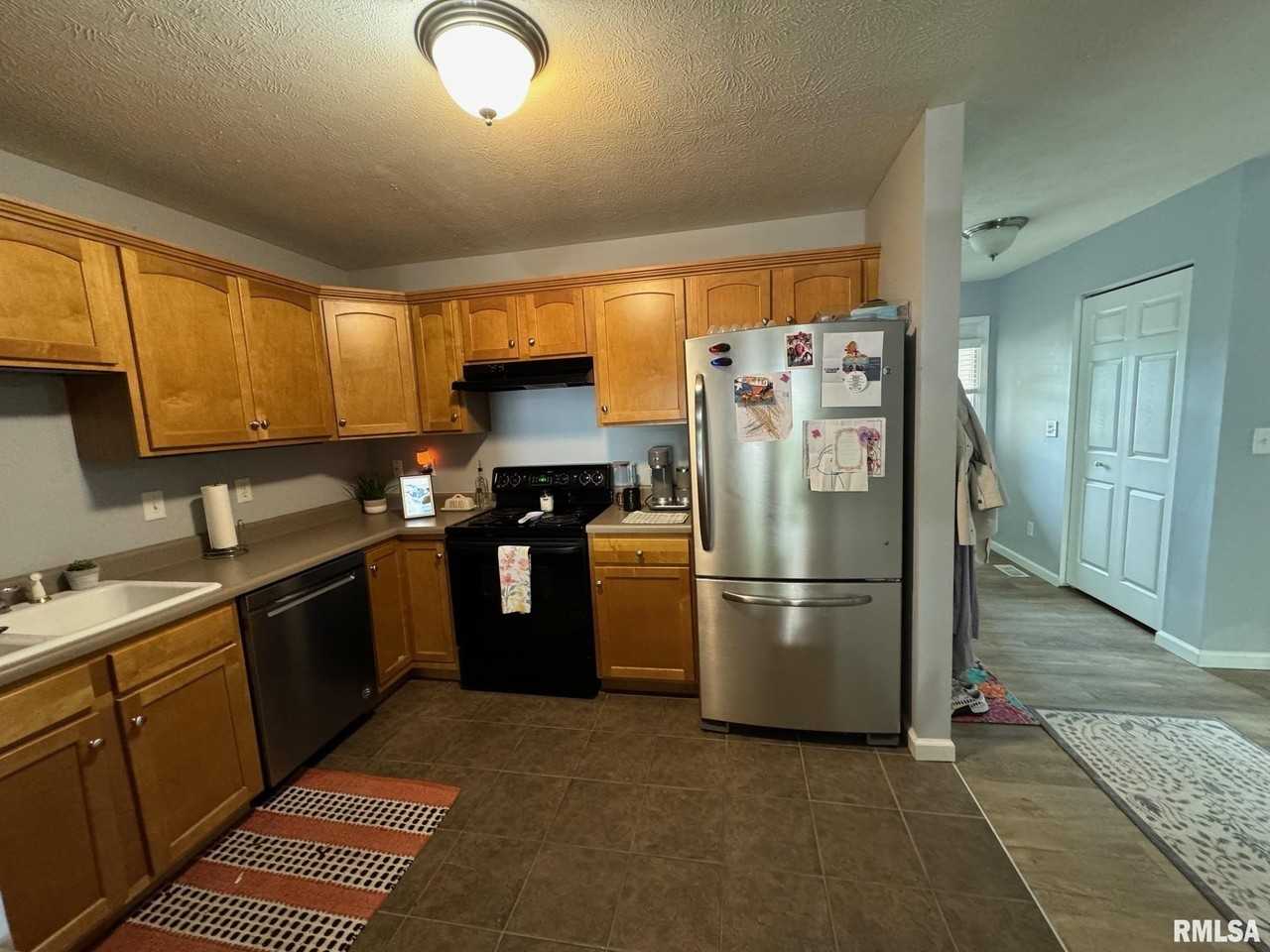 4019 Marryat Dr - Photo 5 of 10