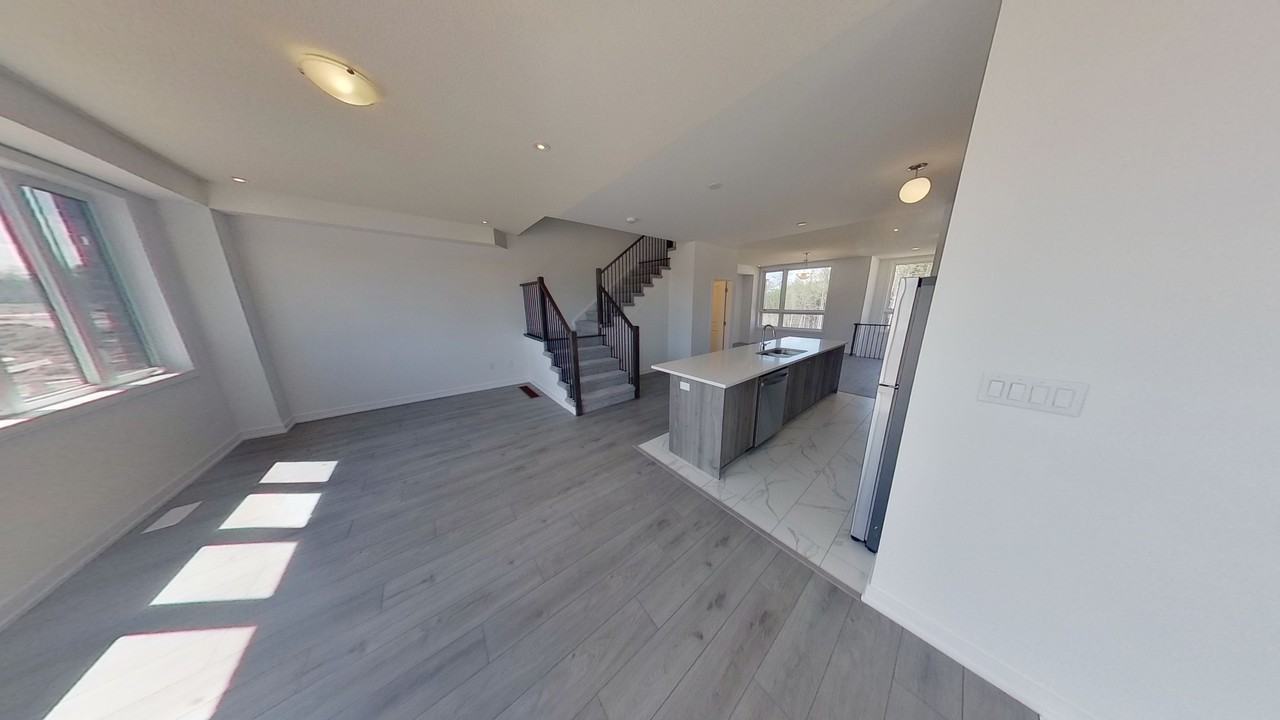 THREE BEDROOM TOWNHOME - BARRIE - Photo 5 of 18