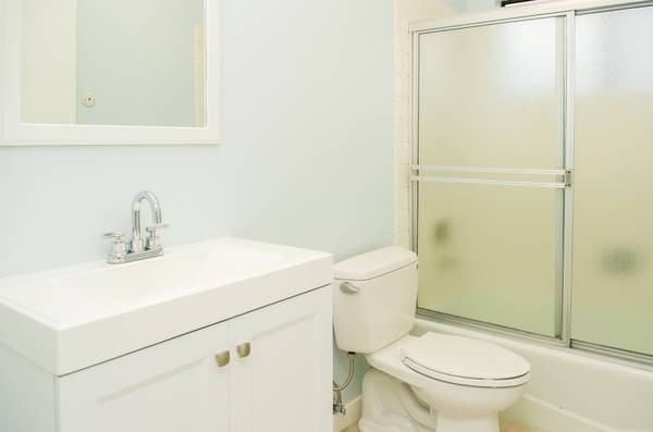 2105 20th Street - Photo 2 of 5