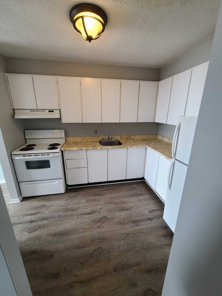 Bronson Place - Photo 6 of 13