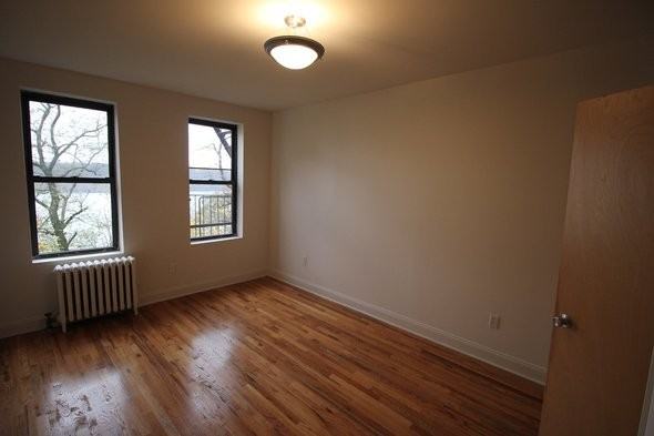 282 Cabrini Boulevard Cabrini Boulevard - Photo 3 of 3
