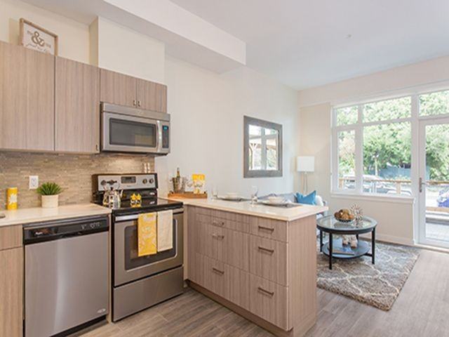 Lynn Creek Apartments - Photo 4 of 19