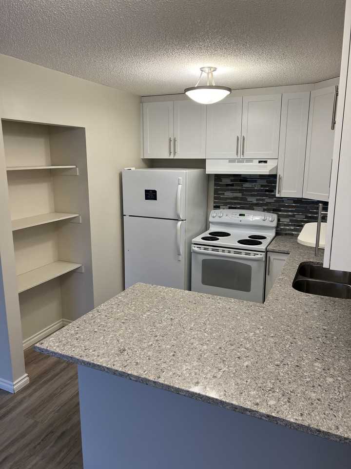 Vista Court - Photo 2 of 12