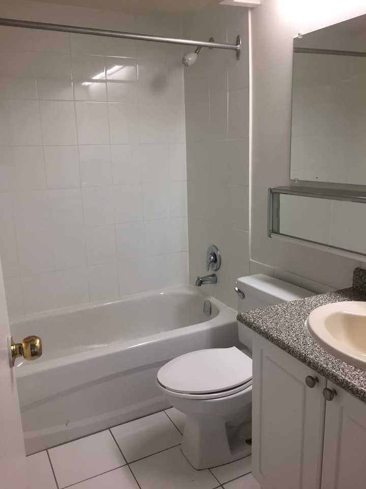 775 Steeles Avenue West - Photo 5 of 8