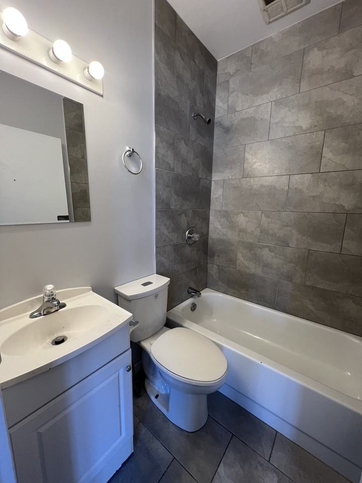 175 King Edward - Photo 3 of 10