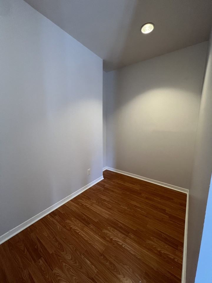 175 King Edward - Photo 5 of 10