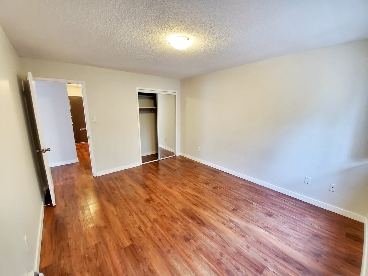 Mandalay Terrace - Photo 4 of 11