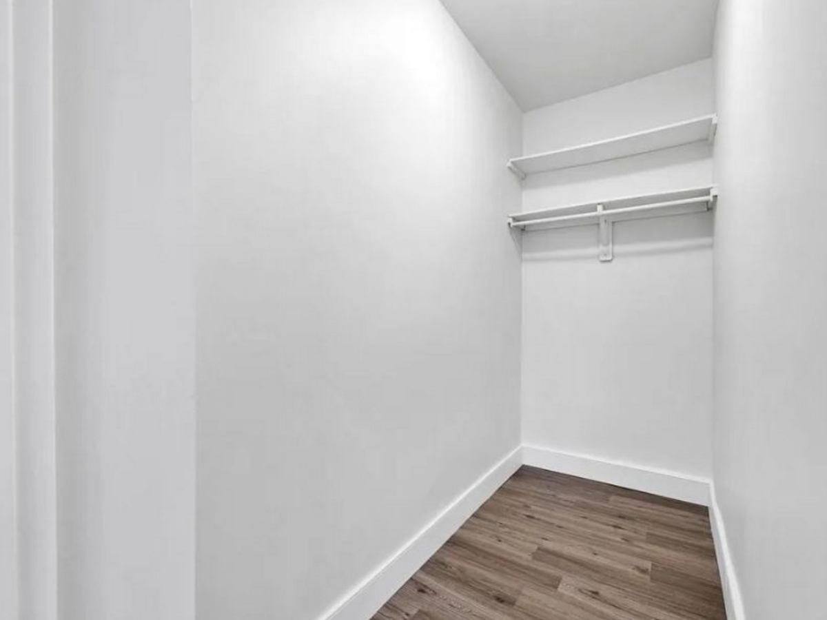 3045 Queen Frederica Drive - Photo 7 of 17