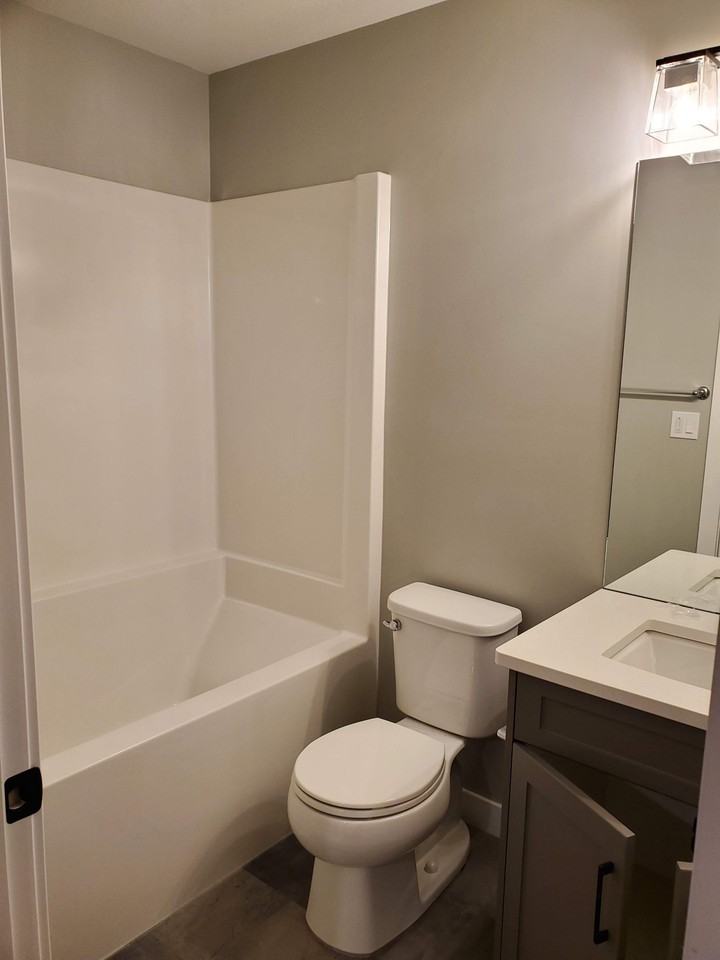 McFaull Manor - Photo 6 of 13