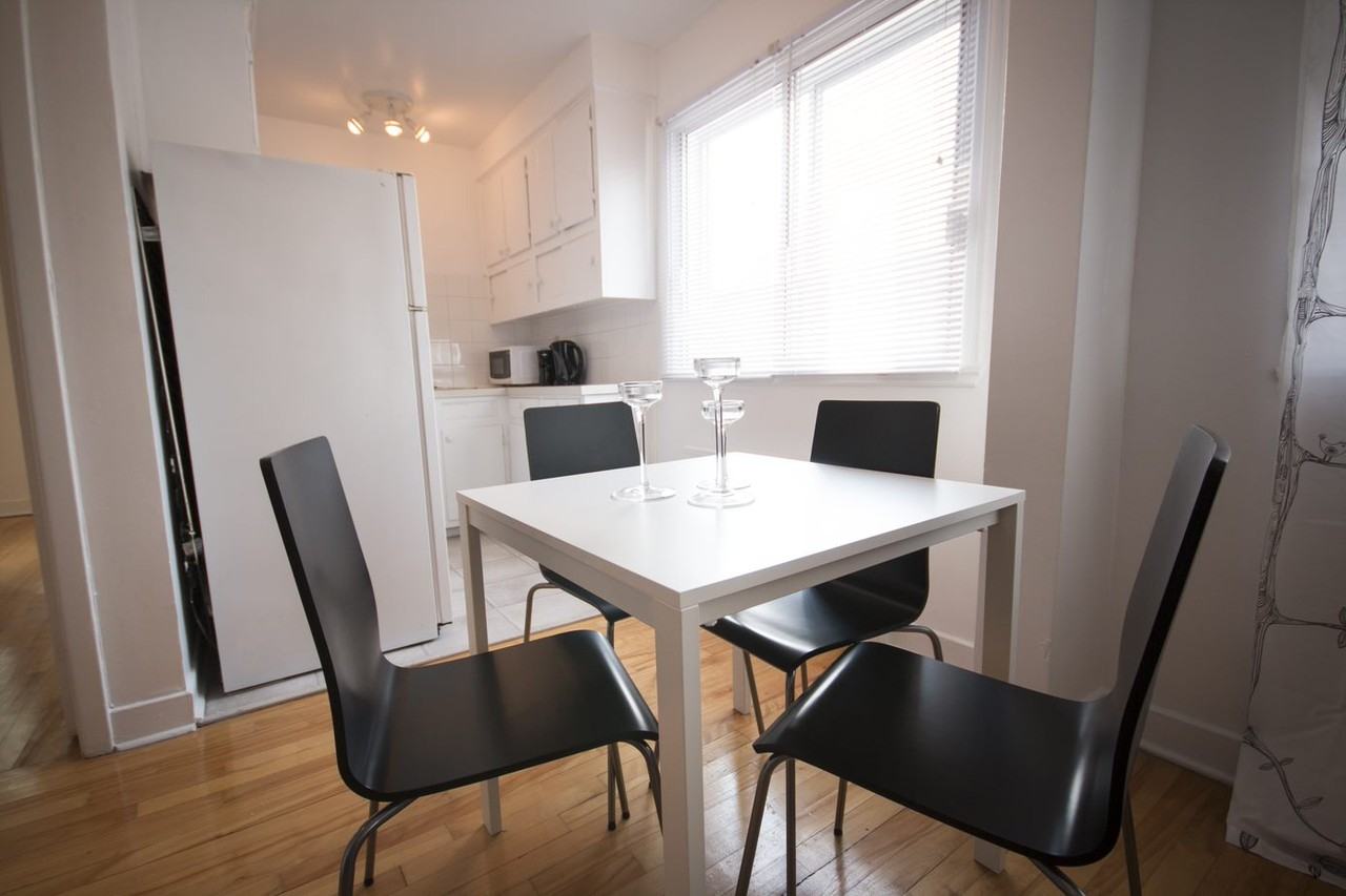 2645 Bercy - Photo 4 of 21